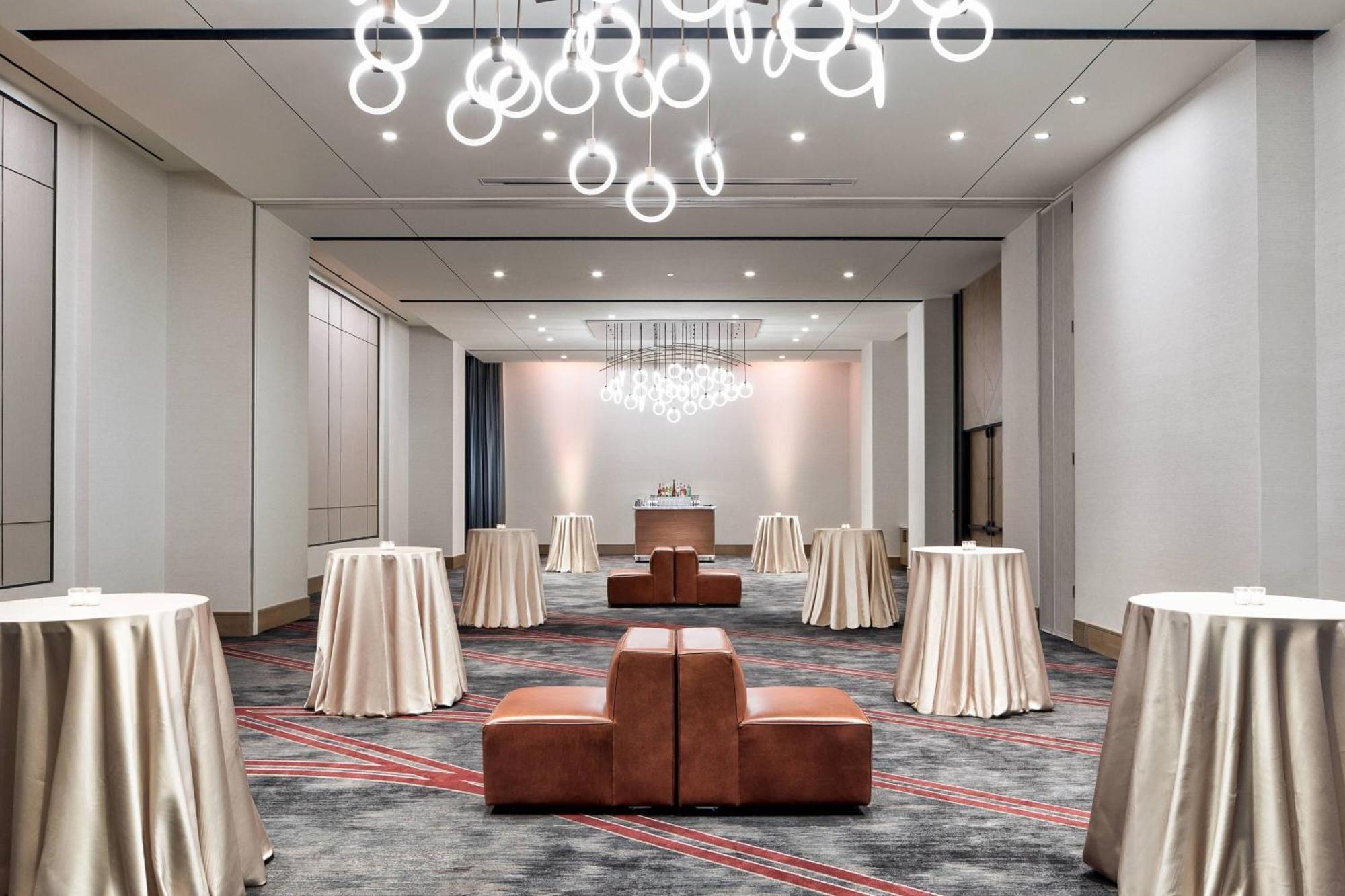 Marriott Dallas Uptown Bagian luar foto